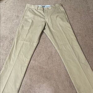 Tan Tailored 31/32 Chino Pants with Straight-Leg Design